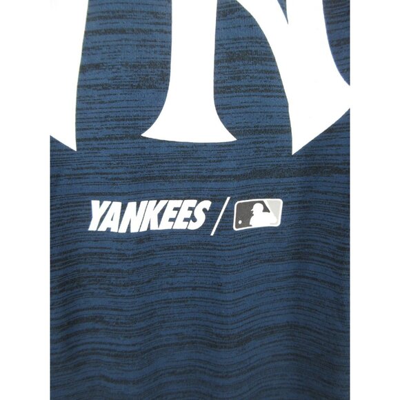 New York Yankees Shirt Large Nike Genuine Merchandise Center Swoosh Tee - Picture 5 of 13